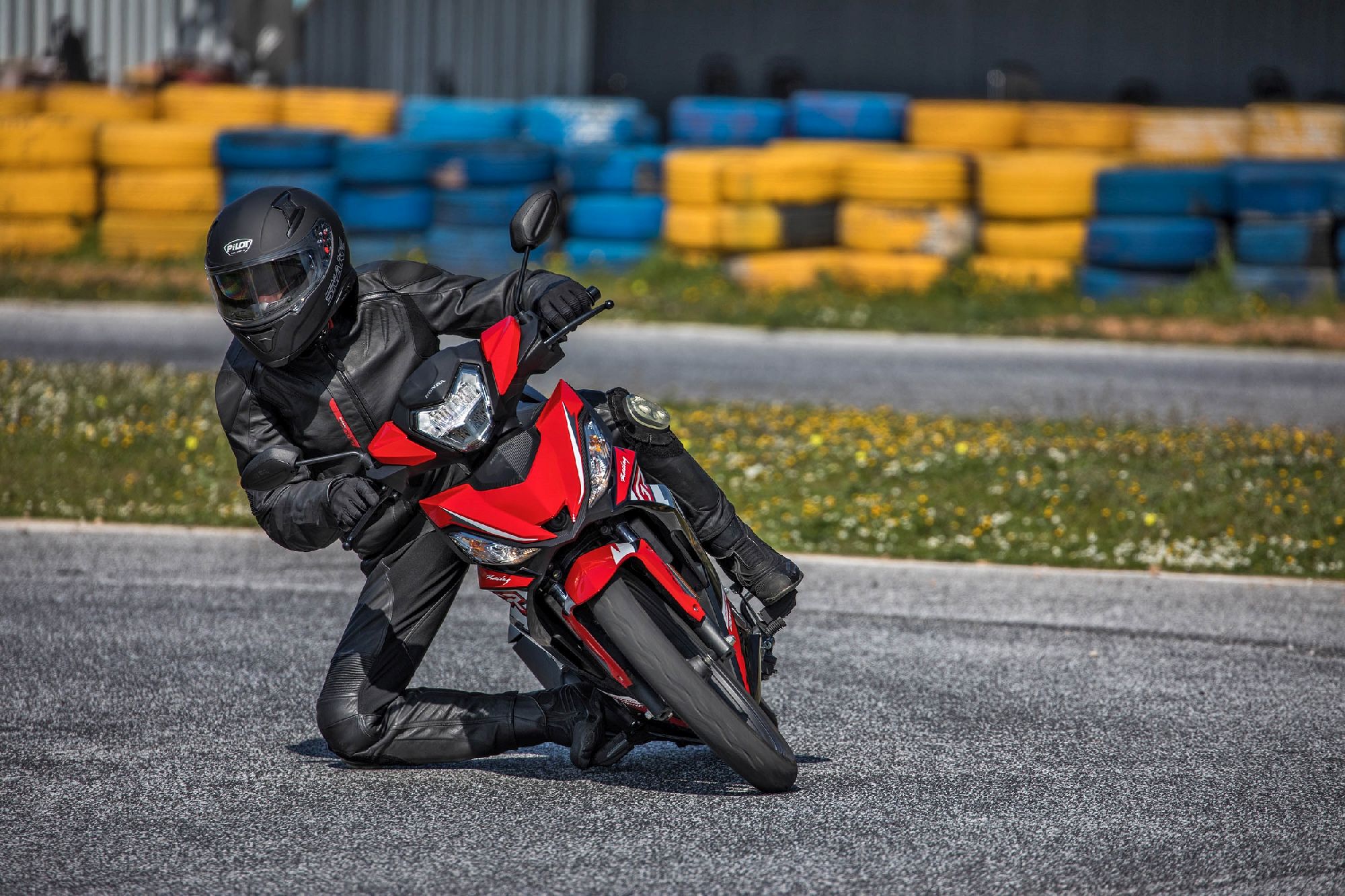 Honda_Supra_GTR_150_action_track_004