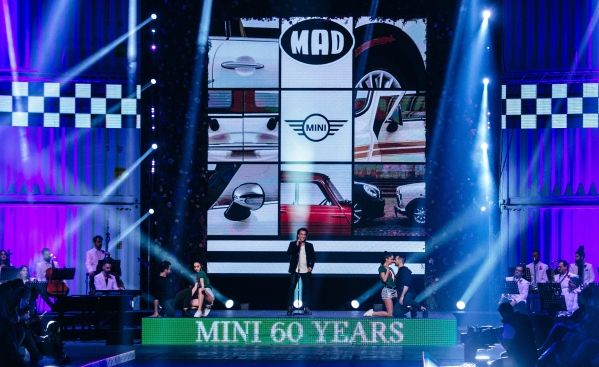 P90343190_lowRes_mini-at-madwalk-2019