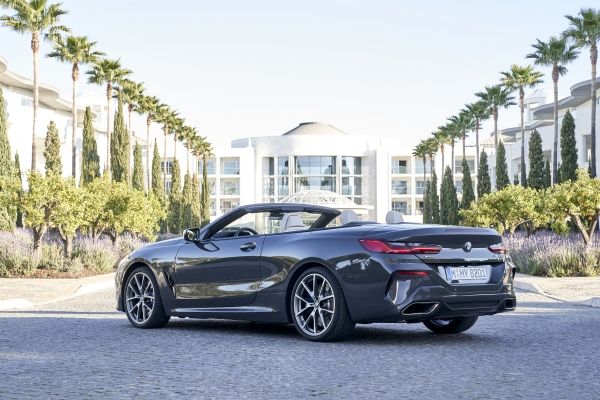 P90343227_lowRes_the-new-bmw-m850i-xd