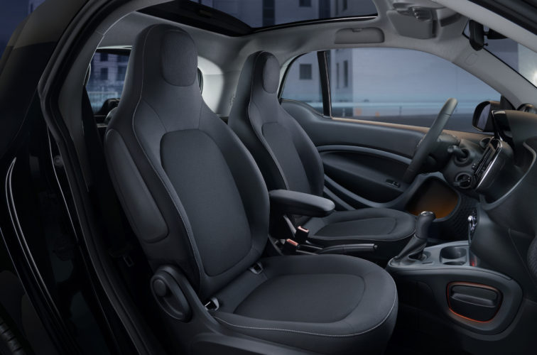 Seats_fortwo coupe_edition urbanshadow