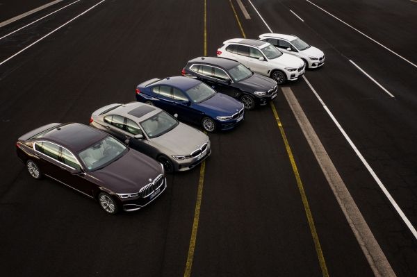 P90335976_lowRes_bmw-plug-in-hybrids-