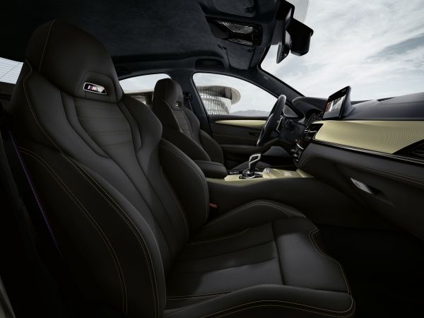 P90346569_lowRes_the-new-bmw-m5-editi