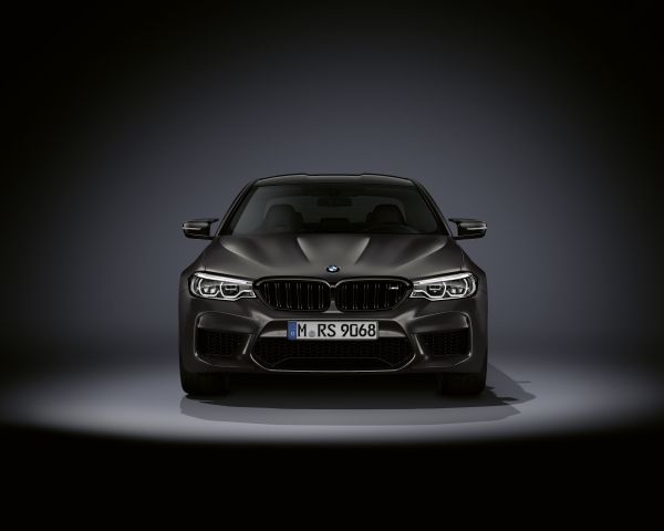 P90346571_lowRes_the-new-bmw-m5-editi