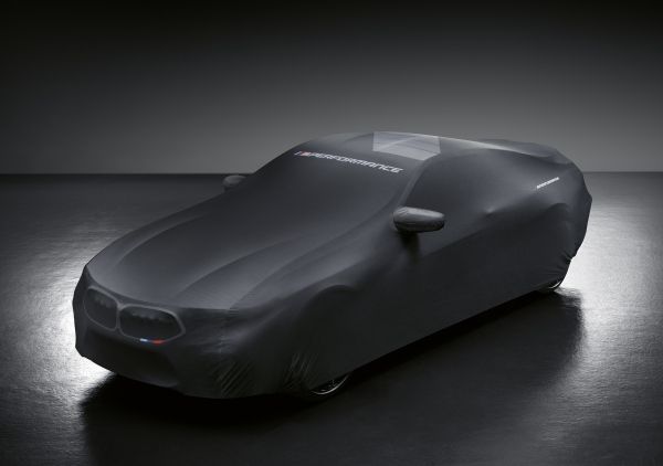 P90351942_lowRes_the-all-new-bmw-m8-c