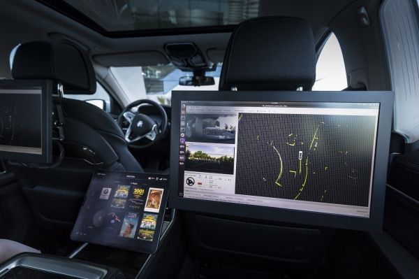 P90356670_lowRes_automated-i-a-driver